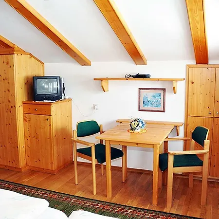 Haus Schabus Appartamento Tröpolach